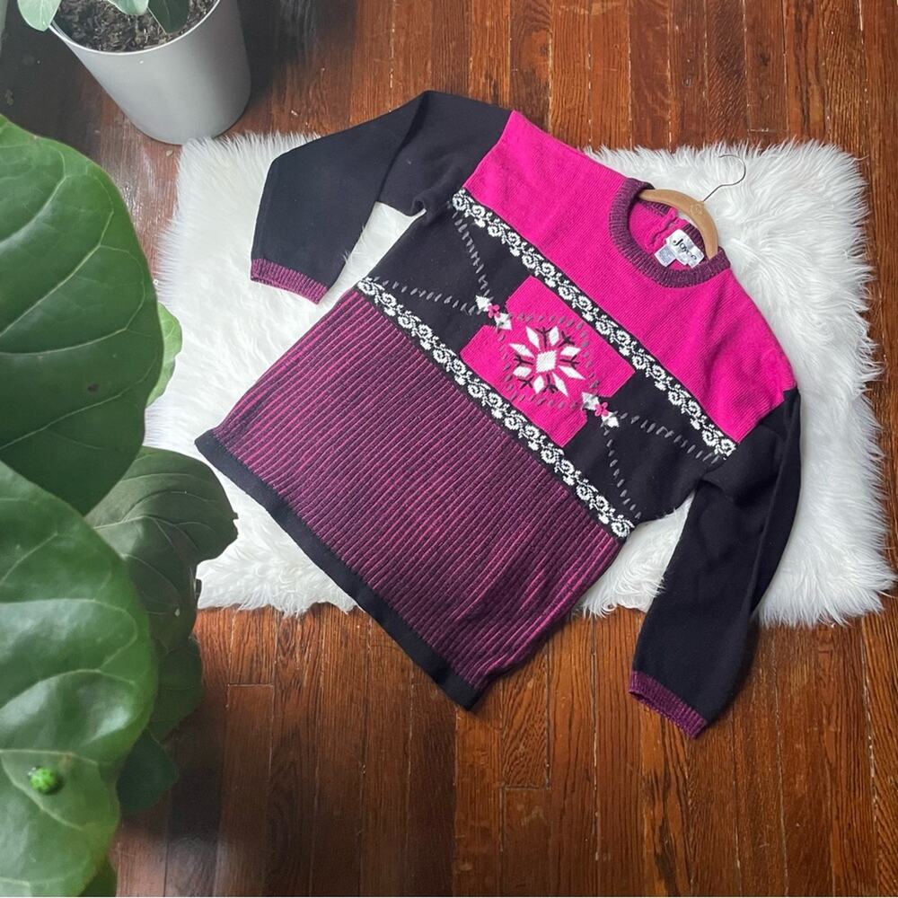 Vintage 80s Sweater Pink & black Snowflake